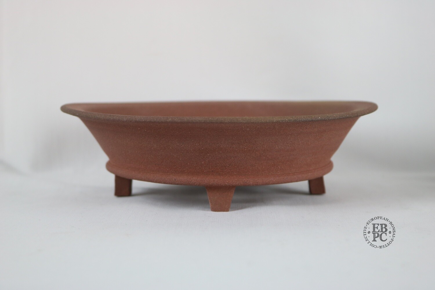 Aleixo Seixo - Unglazed; Round; 19.7cm; Delicate Uplifted Design; Reddish-Brown Clay; Aleixo Seixo - Spain.