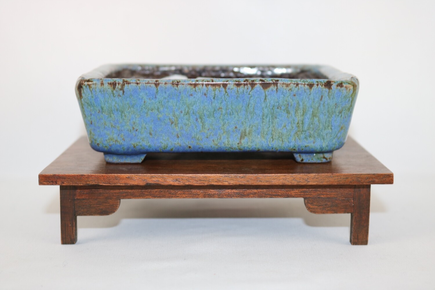 Shuhou, 秀峰, Tokoname, Japan. 13.5cm; Rectangle; Glazed; Dappled Namako Blue Glaze; Browns; Hand-Signed;