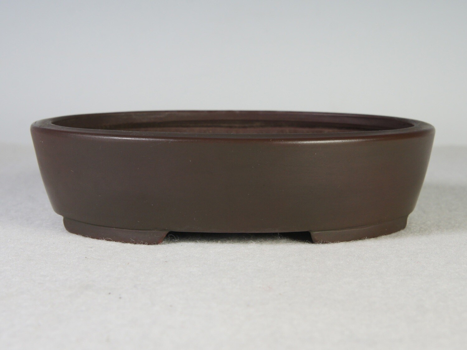 Bigei - Tokoname, Japan. 12.5cm; Oval; Unglazed; Shidei; Hand-signed; Popular Retired Artist.