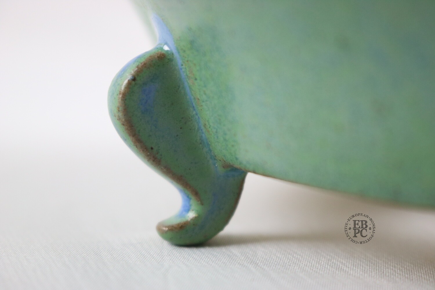 Ian Baillie - 18.4cm; Kifu; Jade Matt Glaze; Round; Elegant Design; Unique; Pastel Green; Blues; Excellent Feet; Hand-signed; EBPC Stamped