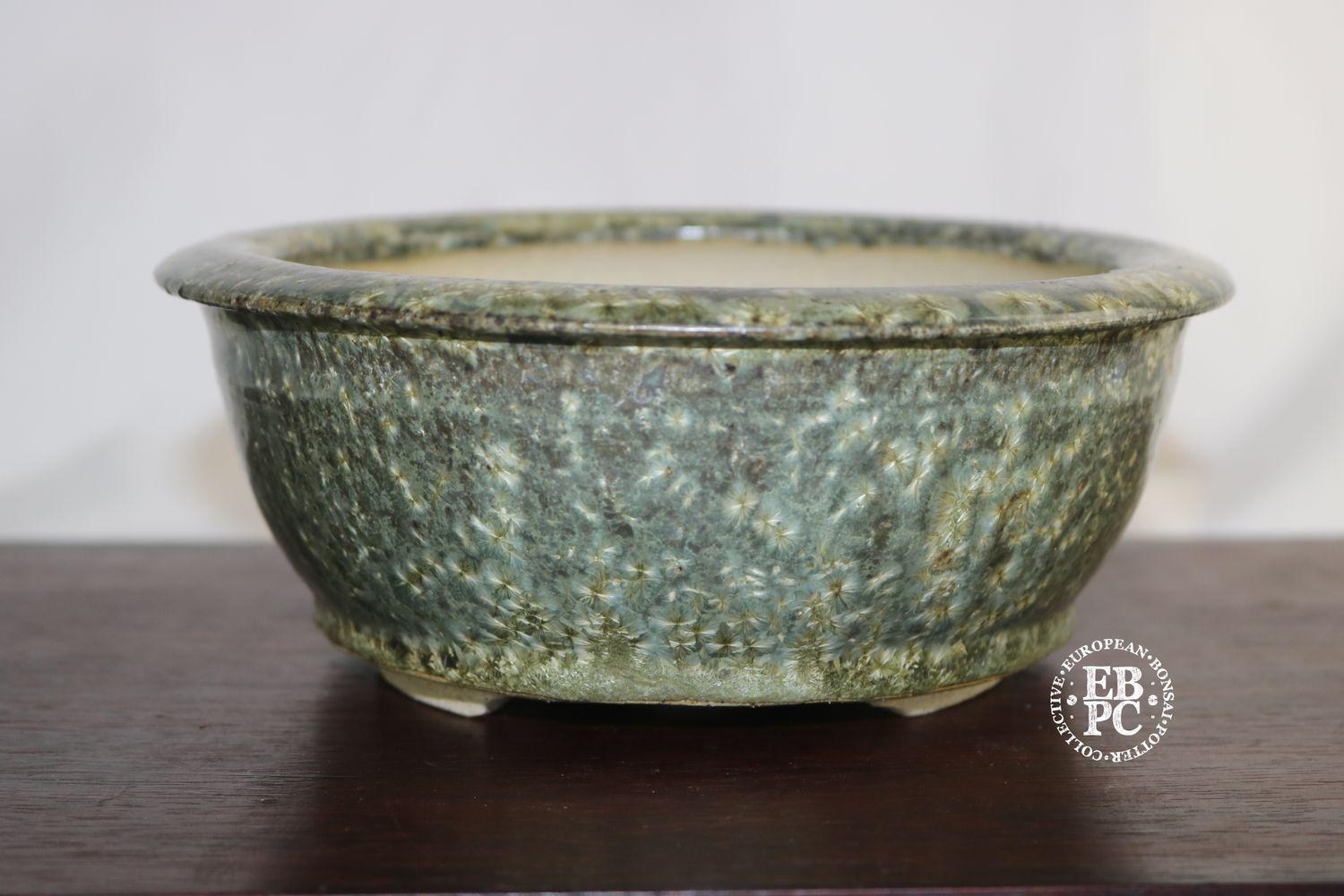 O Yaku - 18.5cm; Round; Glazed; Crystalline Glaze; Mottled Grey/Beige ; EBPC Dual-stamped; Shay Cohen, Israel.