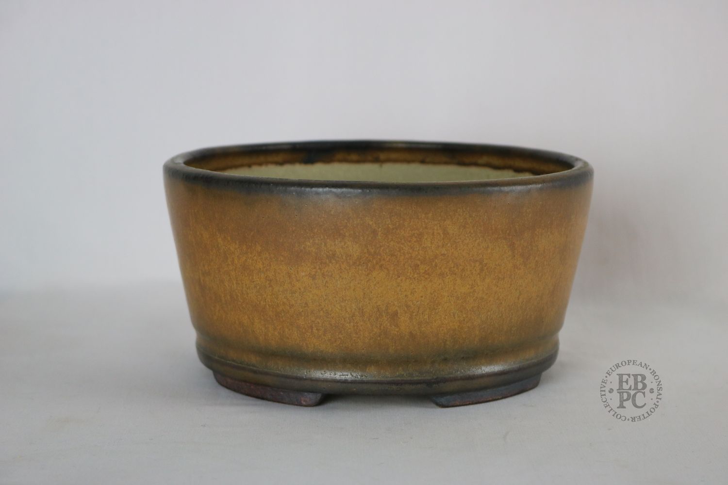 Ian Baillie - 18.3cm; Superb Glaze; Round; Classic Design; Recessed Feet; Hand-signed; Stamped - EBPC IB, &amp; Scotland.