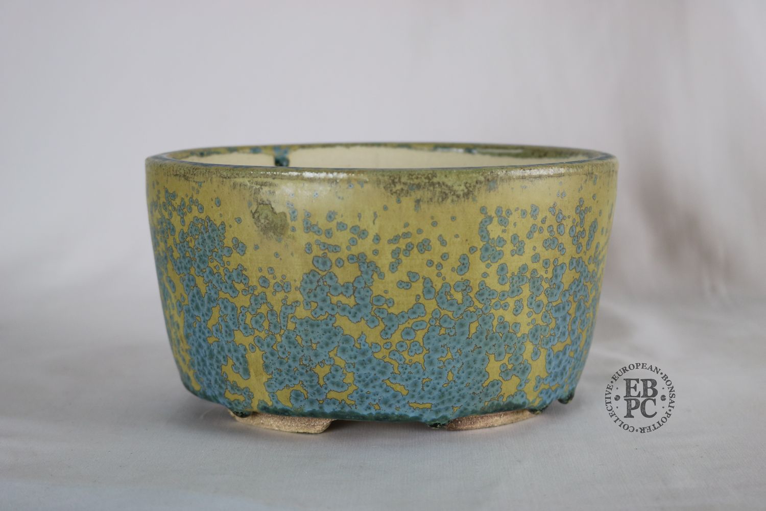 Bruno Auvinet - 18cm, Magnificent Crystalline Glaze; Deep Oval; Mustard; Light Blues; Bruno Auvinet.