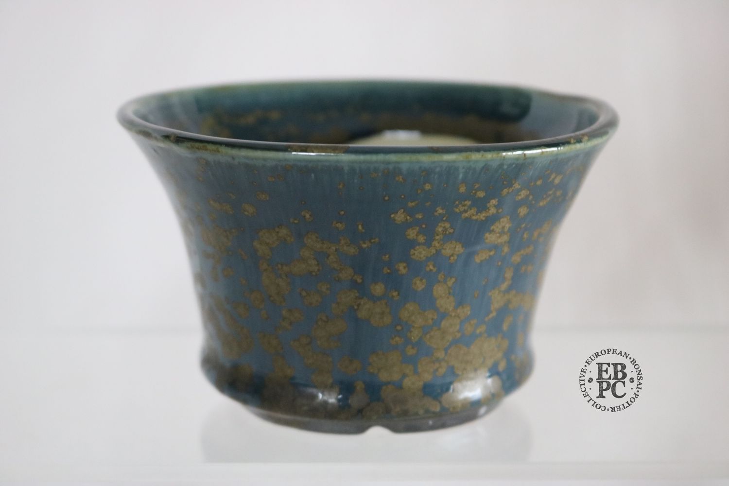 Sabine Besnard - 10.5cm; Round; Oak Ash Glaze; &#39;Yuuki d&#39;Or Bleu&#39; Glaze&#39;; &#39;Blue Gold&#39;; Browns; Crystalline Glaze; EBPC Stamped;