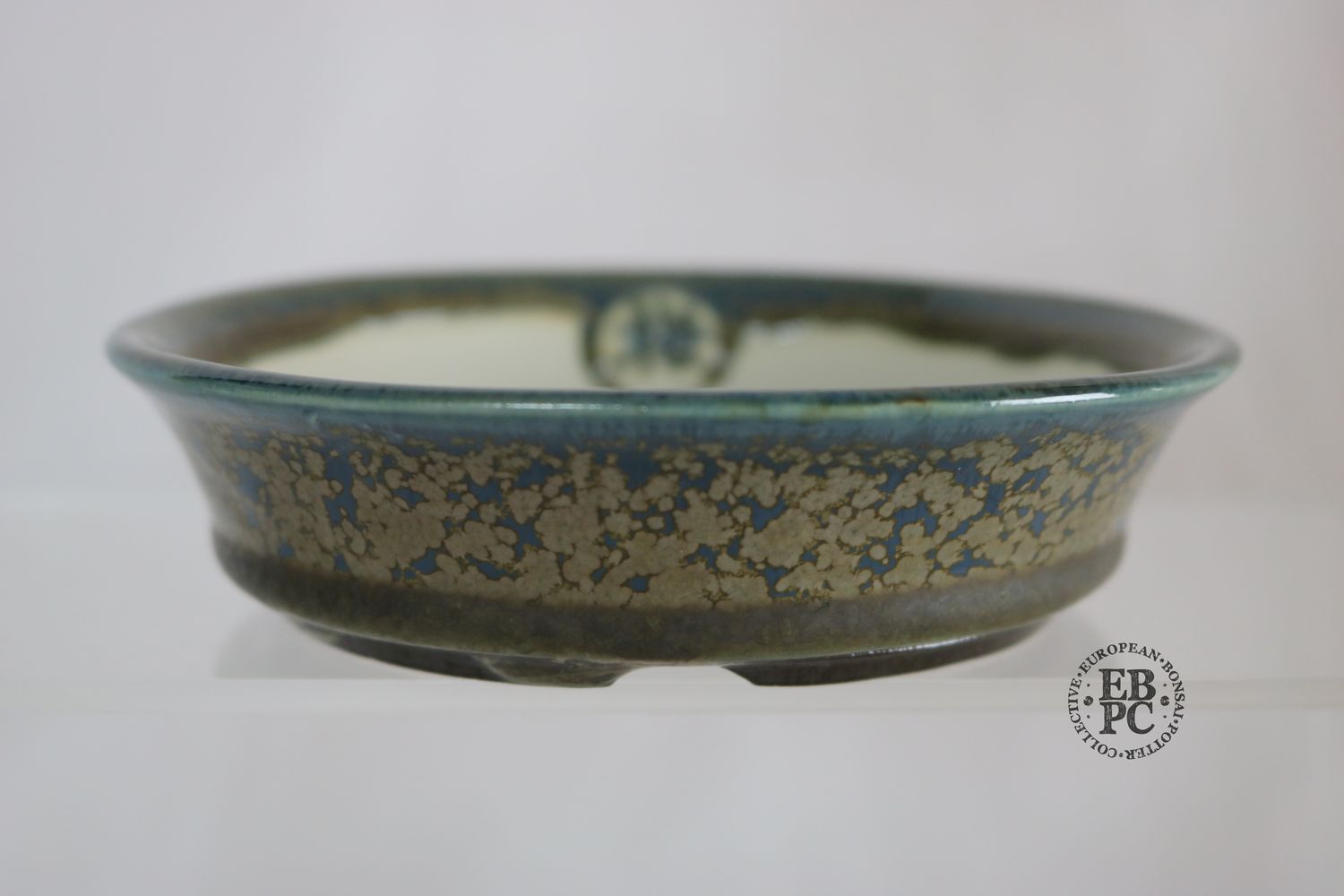 Sabine Besnard - 13.2cm; Round; Oak Ash Glaze; &#39;Yuuki d&#39;Or Bleu&#39; Glaze&#39;; &#39;Blue Gold&#39;; Browns; Crystalline Glaze; EBPC Stamped;