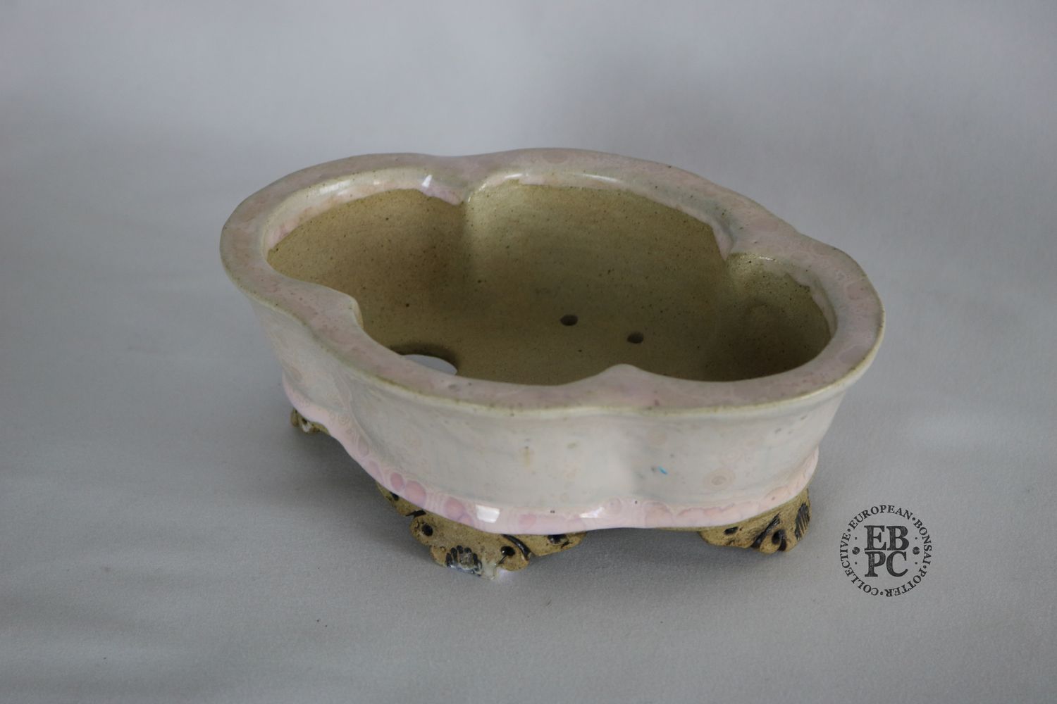 O Yaku - 18cm; Mokko; Glazed; Crystalline Glaze; Detailed Sculpted Feet; EBPC Dual-stamped; 2025 Gafu-ten Range.       Shay Cohen, Israel.
