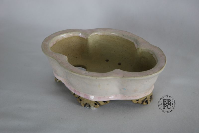 O Yaku - 18cm; Mokko; Glazed; Crystalline Glaze; Detailed Sculpted Feet; EBPC Dual-stamped; 2025 Gafu-ten Range.       Shay Cohen, Israel.
