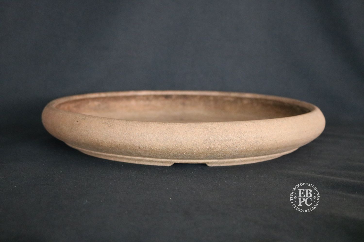Ian Baillie –  30.7cm; Round; Shallow Design; Unglazed; Refined Finish; Older Pre-Loved Pot;