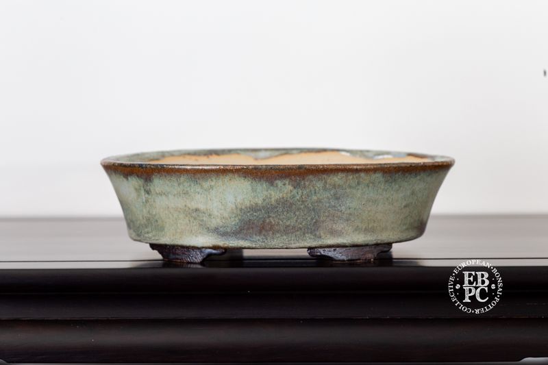 Michal Mokry - Netherlands.   18.2cm; Oval; Intricate Glaze; Tones of Brown; Whites; Made by Michal Mokry.  *EBPC DIRECT (Sent to you from within the EU!) *.