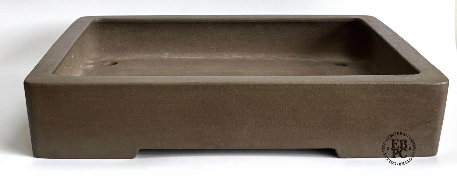 SUISHOEN HEKISUI - Tokoname.   40.6cm; Rectangle; Unglazed; Quality clay; Soft Corners; Integreated Feet. * Offered on behalf of a client. .