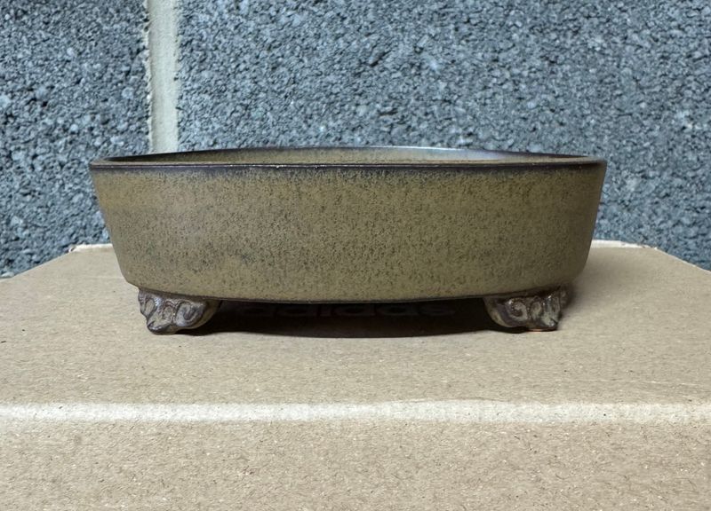 Fuuka, 風香 - Kiyoshi Koiwai.   15.4cm; Oval; Glazed; Carved Feet; Intricate Glaze; Refined Form &amp; Finish;  * Offered on behalf of a client.