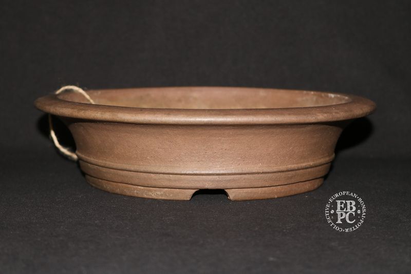 Gyouzan – Yukizyou Nakano; Japan.  25.2cm; Round; Unglazed; Stamped By Artist;