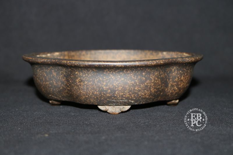 Choushun – China.  14.2cm; Mokko; Unglazed; Pear Skin Clay; Stamped.