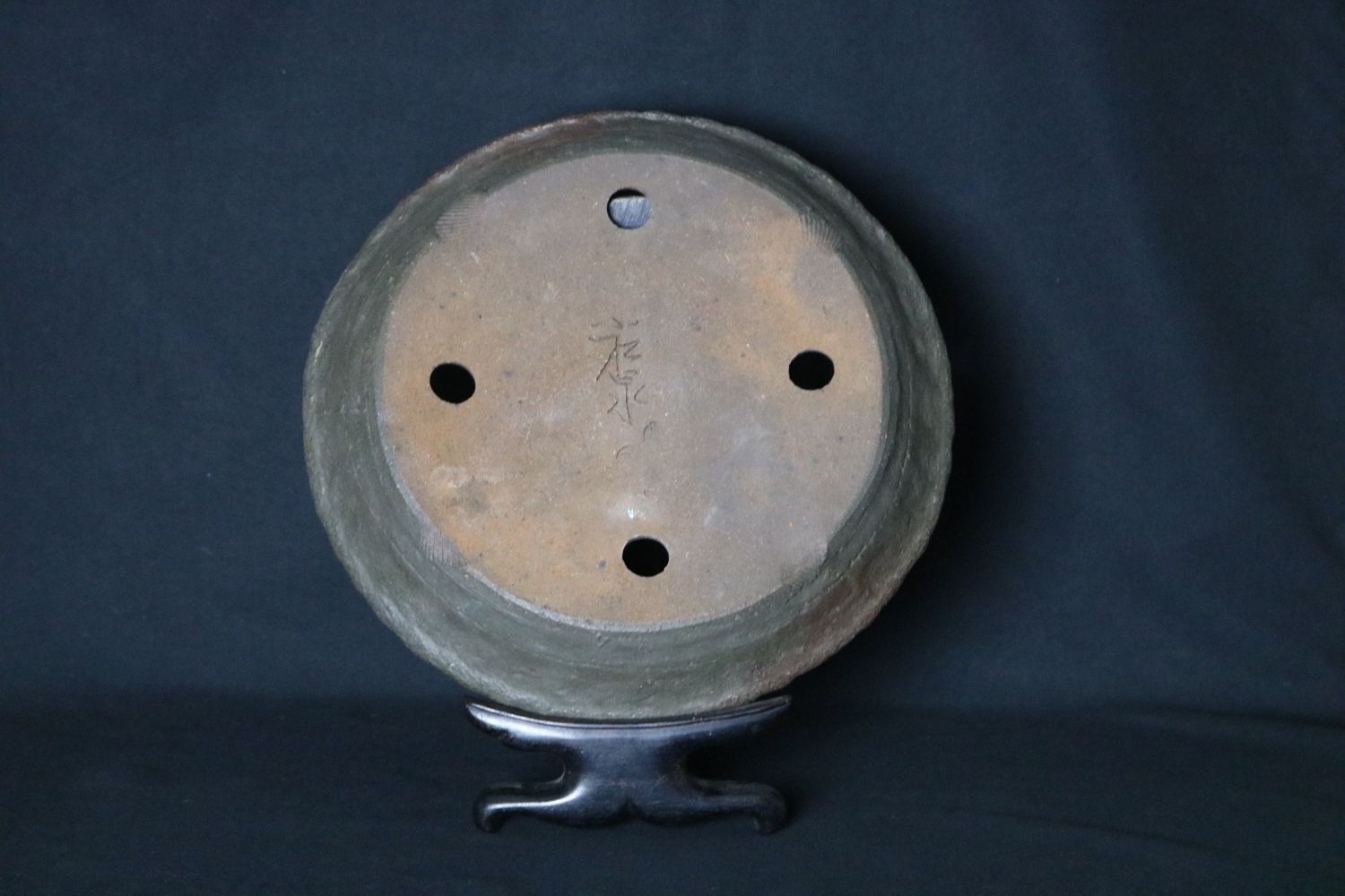 Yamaaki – Master &#39;Koshosen&#39;, Tokoname, Japan.  28.5cm; Round; Nanban; Part Glazed;  Hand signed By Artist;