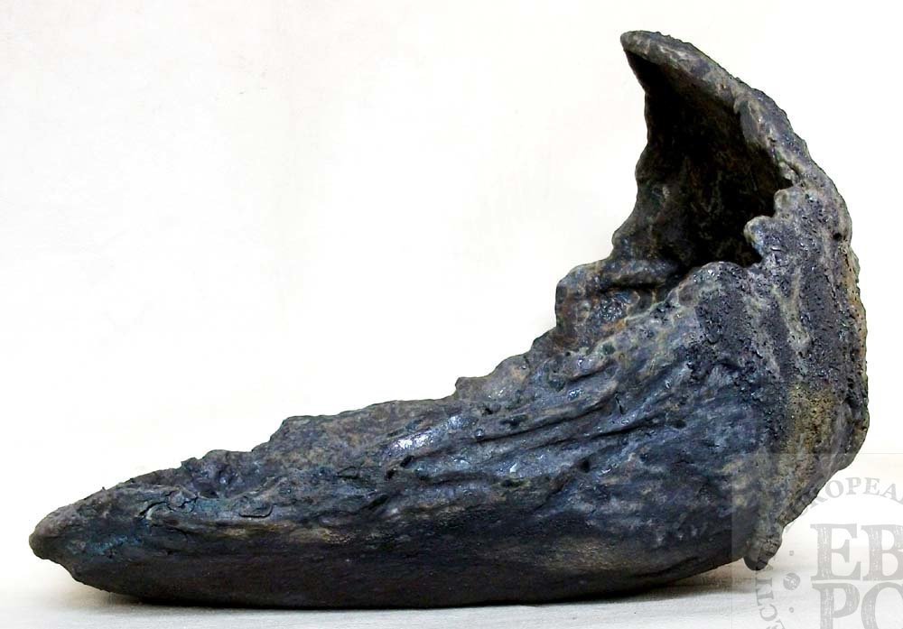 Erin - 34cm; European; unglazed; crescent; grey; brown; stone like.