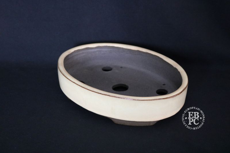 Wabi Sabi Studio - 25.5cm; Glazed; Oval; 'Aged Cream' Glaze; Contrasting Clay; EBPC Stamped. (Shipped from the UK)