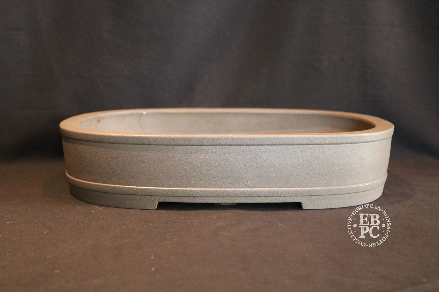 KEIZAN, Tokoname.   40cm; Vintage; Oval / Soft Rectangle; Unglazed; Recessed Feet; Banding; Smooth Finish;    * From a Private 70's Collection *