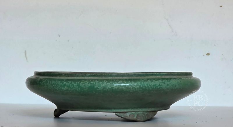 Kousen - Tokoname, Japan. 31.5cm; Round; Glazed; Crystalline Glaze; Greens; Bag Style Rim; Elegant Feet; * EBPC-Client DIRECT: Shipped from Italy. Kousen - Tokoname, Japan. 31.5cm; Round; Glazed; Crystalline Glaze; Greens; Bag Style Rim; Elegant Feet; * EBPC-Client DIRECT: Shipped from Italy.