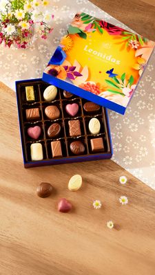 Lente/zomer geschenkdoos 'assortiment' 20 pralines