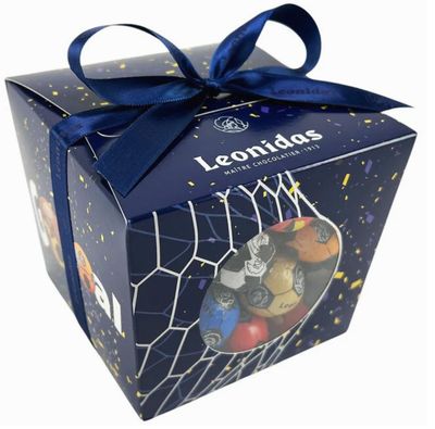 Supporter box met 680 gram Leonidas balletjes