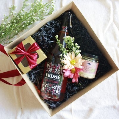 La Vie en Rose: Valentine's Box