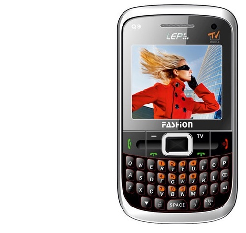 Celular Q9 Triple Chip Television Gratuita Camara Mp3 Mp4 Teclado QWERTY
