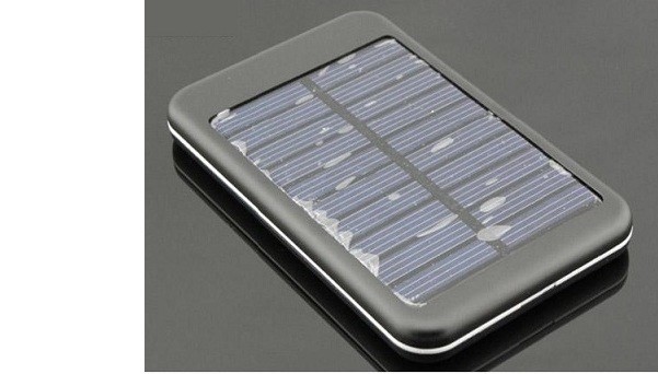 Bateria Externa Solar 5000 Mah Recargable Celular Tablet Gps BANCO DE PODER SOLAR / TAMBIEN SE RECARGA CON PC O LAPTOP