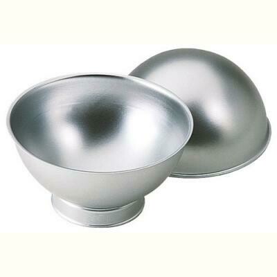 Wilton Sports Ball Pan Set Wilton Sports Ball Pan Set