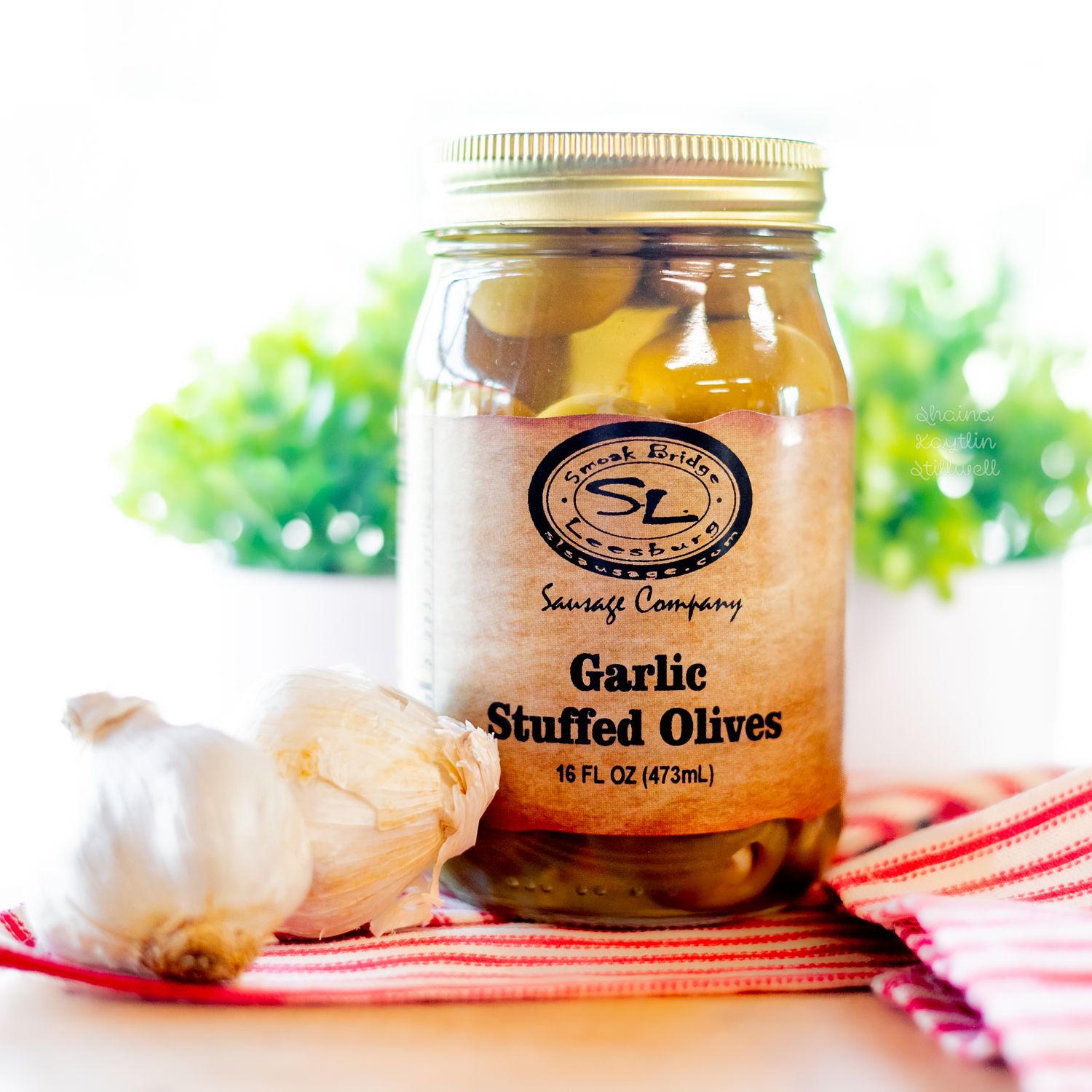 GARLIC STUFFED OLIVES