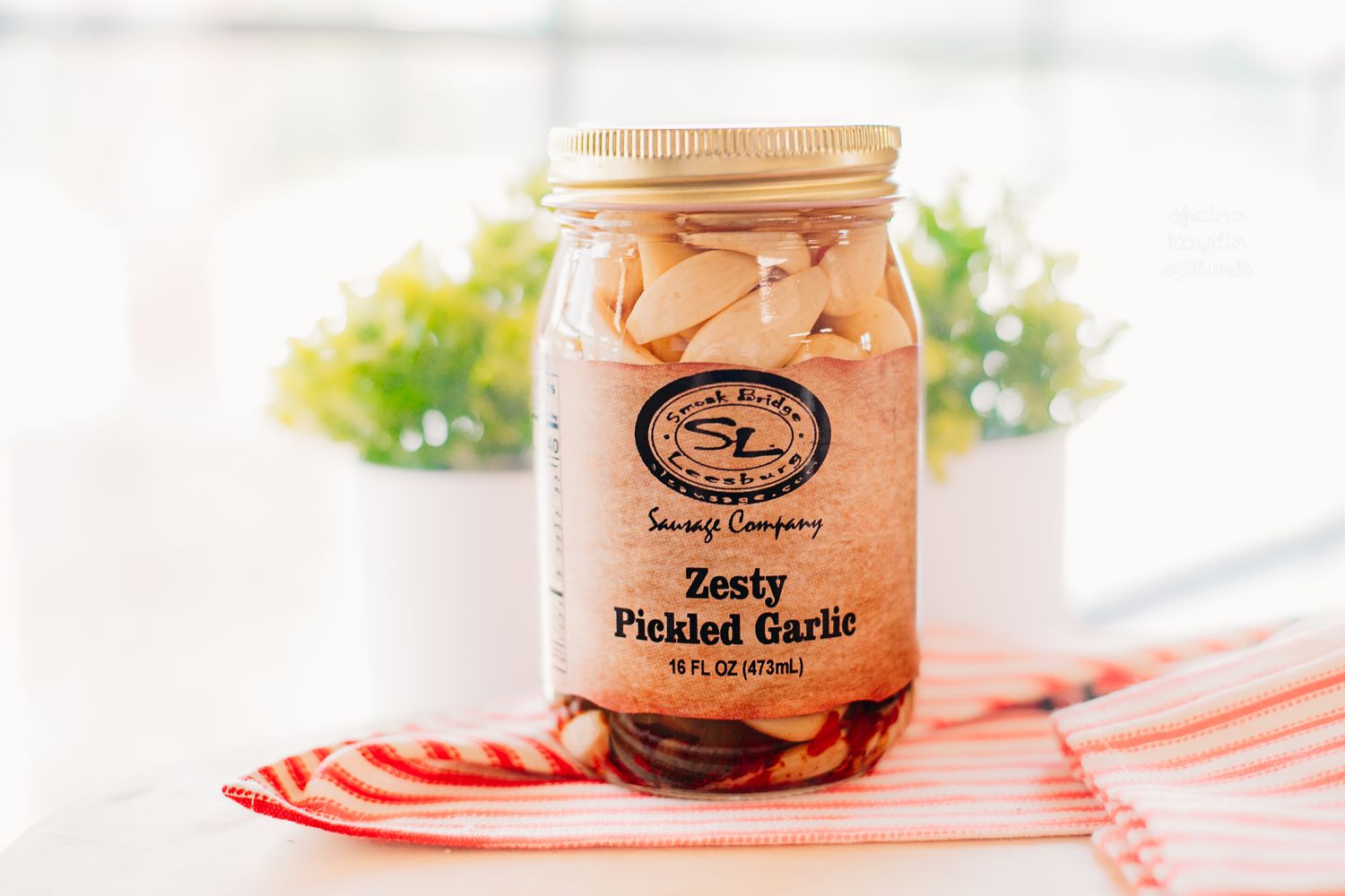 ZESTY PICKLED GARLIC