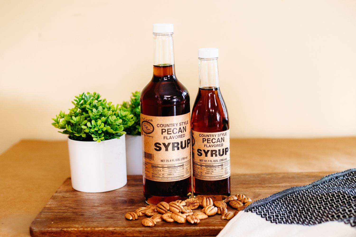 Country Style Pecan Syrup - 25.4 oz