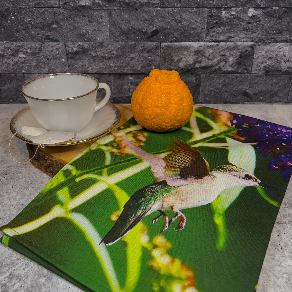Tea Towel- Ruby-throated Hummingbird