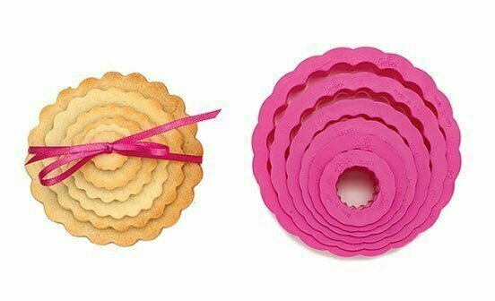 Set di 6 tagliabiscotti - tondo festonato