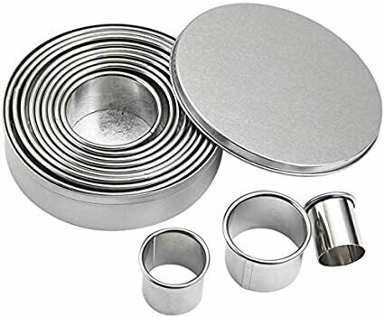 Set di 14 tagliabiscotti - tondi