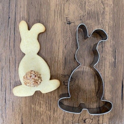 Tagliabiscotti - coniglio con orecchio giù