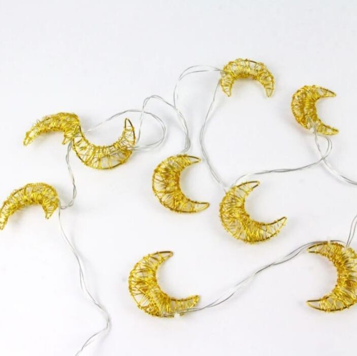 Small Wire Crescents Light String