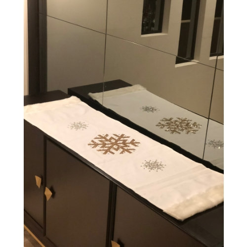 Christmas Runner White With Snowflakes Christmas Runner White With Snowflakes