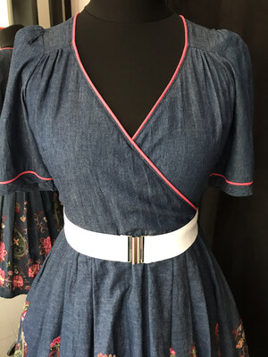 Jeans met broderie Bruin