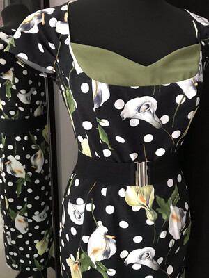 Arum & Dots