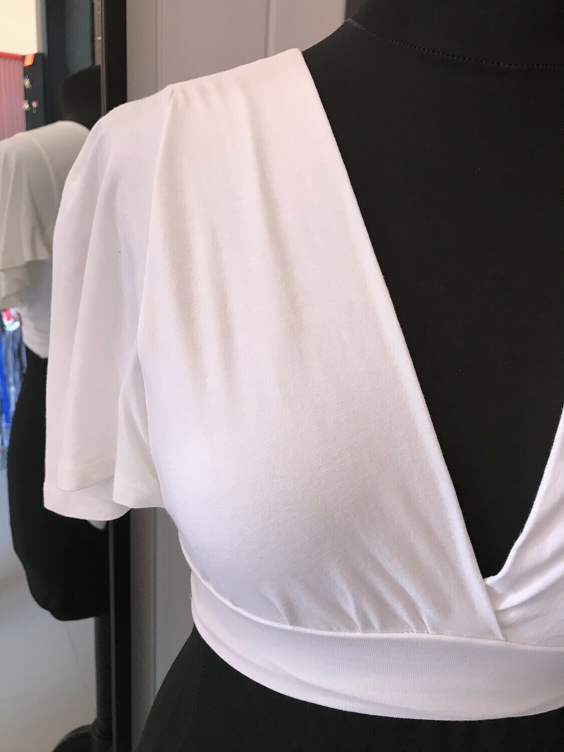Korte top met V-hals voor-en achteraan, Kleur: Wit, Maat: S