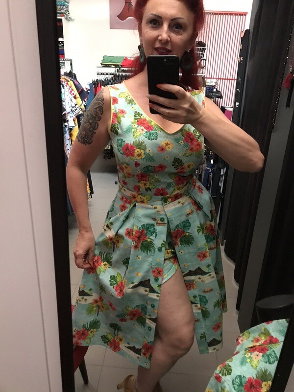 Button Skirt Hibiscus 🌺 Mint green