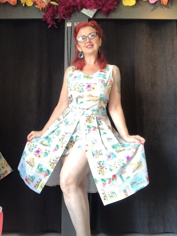 Button Skirt Stamps beige