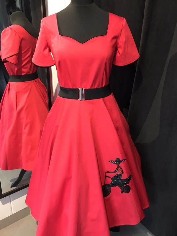 Girl on the Bicycle 🚲 Girl on the Bicycle 🚲