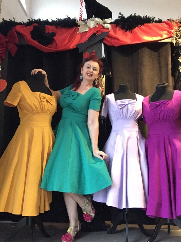 Takeaway - Take a Bow 🎀 Takeaway - Take a Bow 🎀