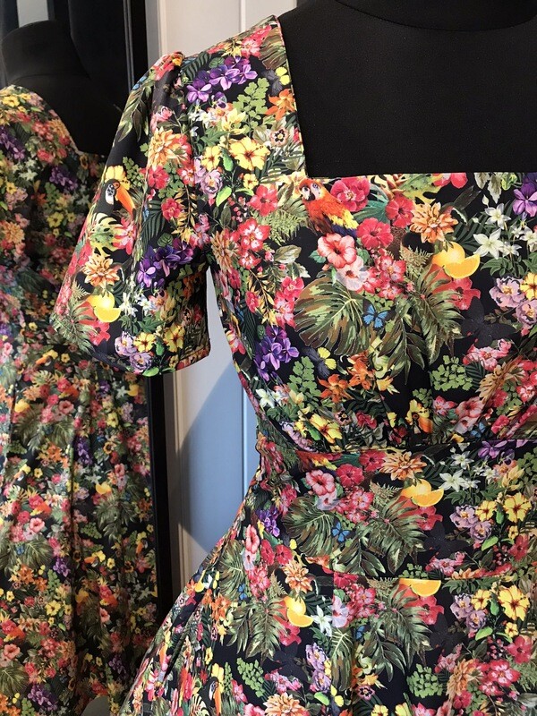 Flower Parade 💐 Flower Parade 💐