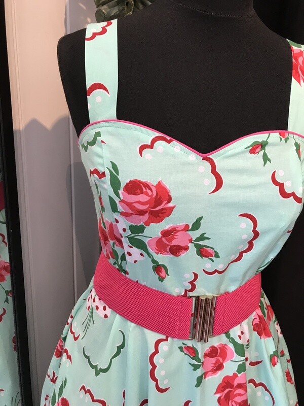 Heaven send Roses en Bow