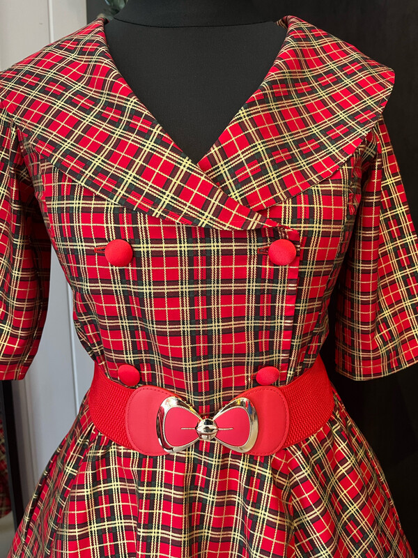 Tartan Dress 🤶🏼