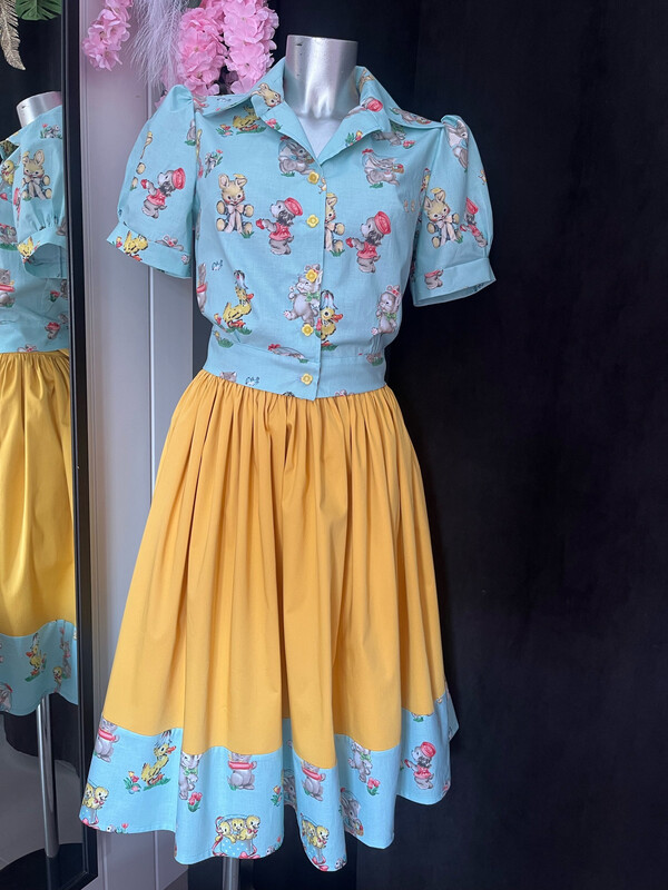 Yip-ee & spring pets blouse