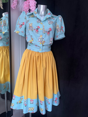Yip-ee & spring pets blouse