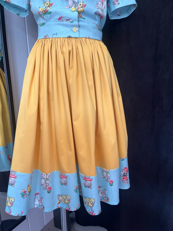 Yip-ee & Spring pets skirt